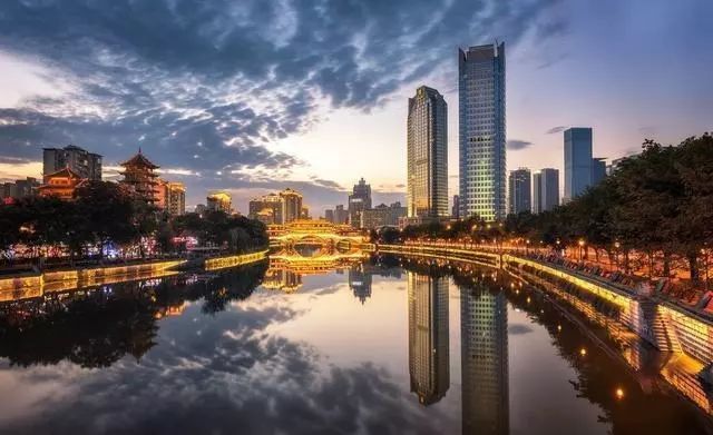 新一线城市比拼 成都正在大举碾压杭州(组图)