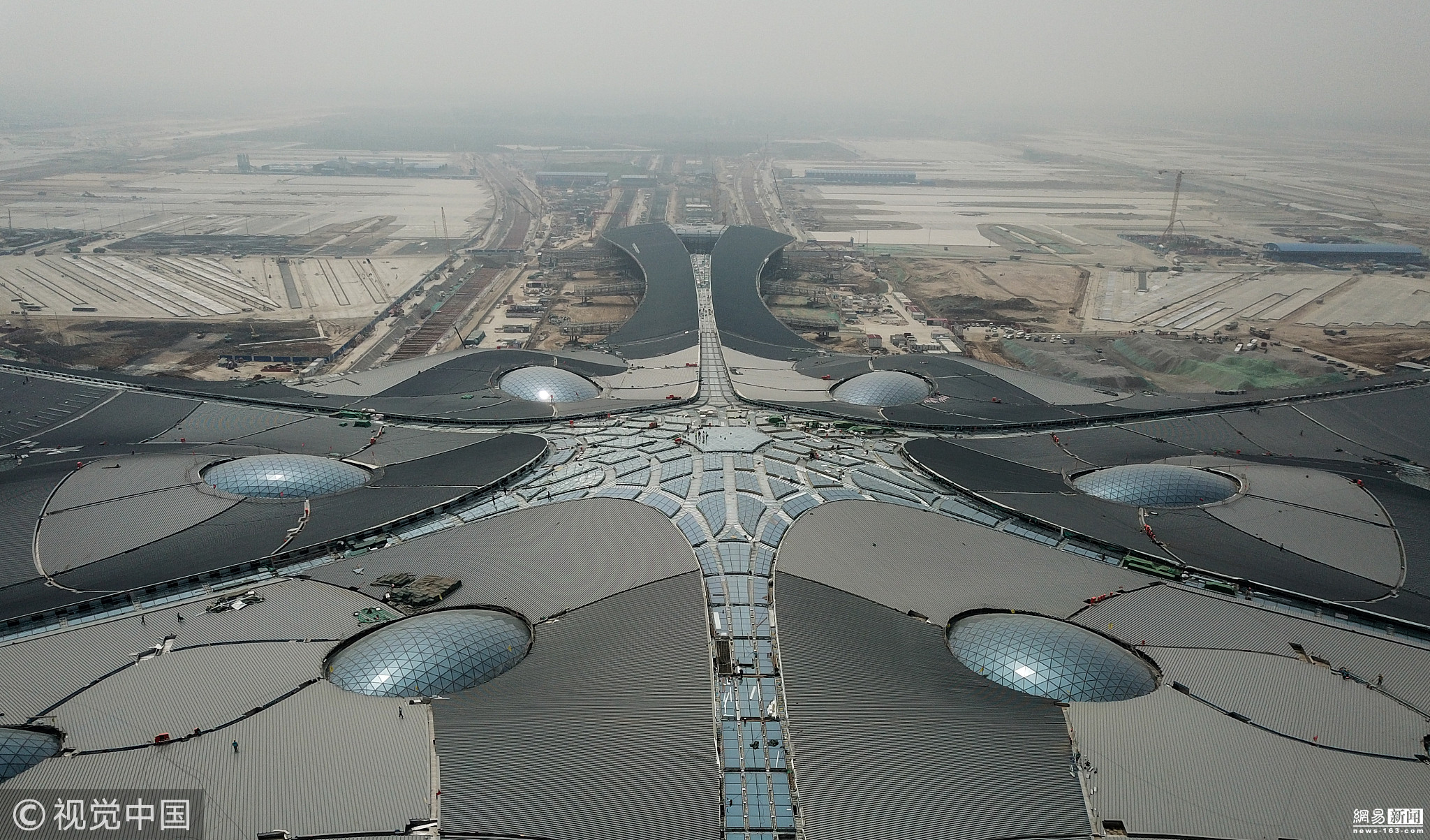 北京新机场最新进展曝光：如同外星基地(组图)