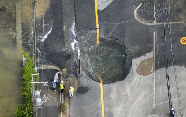 日本大坂强震只是开端 “2018为大地震之年”