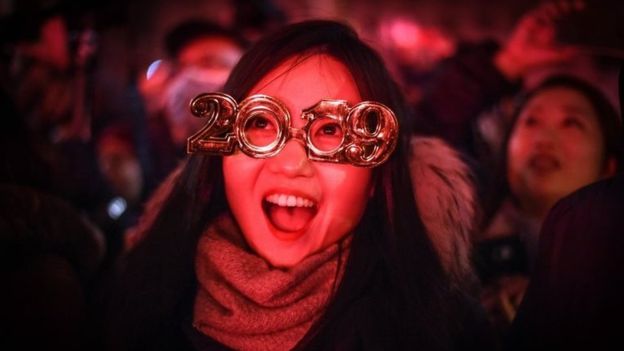 新年伦敦焰火：多语言祝福，为何没有中国话？
