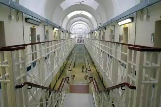 英国监狱人满为患 拟半年刑期以下犯人不用坐牢