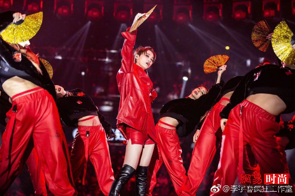 李宇春的时尚资源这么强大