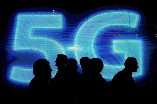 冷眼看热闹:2019没必要换5G手机的4个理由(组图)