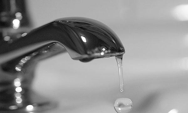 吉斯本缺水：担忧没有足够的水来对抗大火