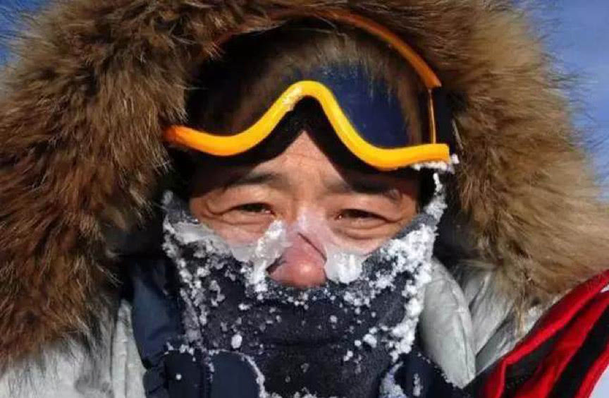 大佬珠峰往事:她包机飞大本营 王石下山后短暂失明(图)