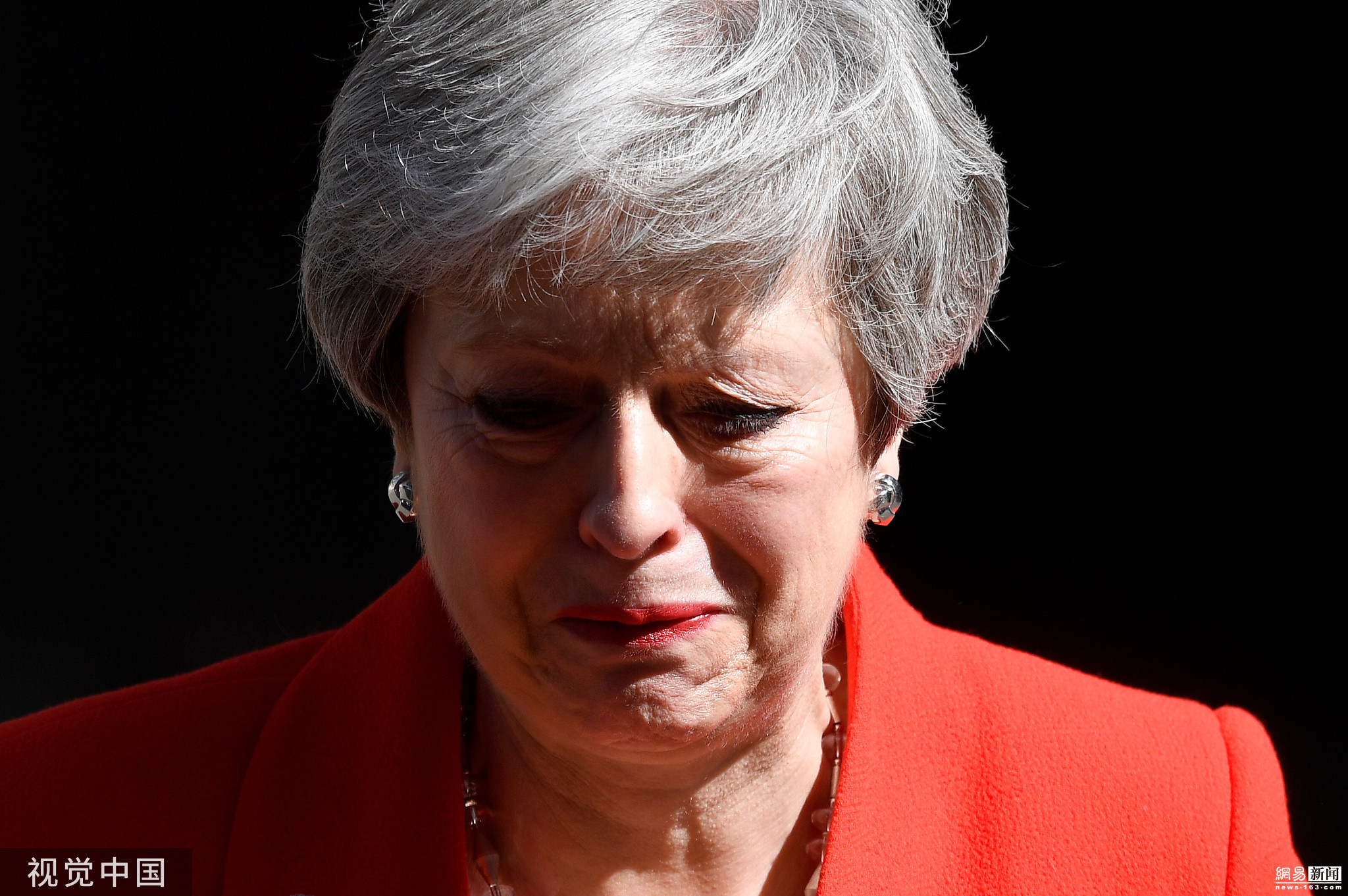 英国首相特雷莎·梅宣布将于6月7日辞去党首职位