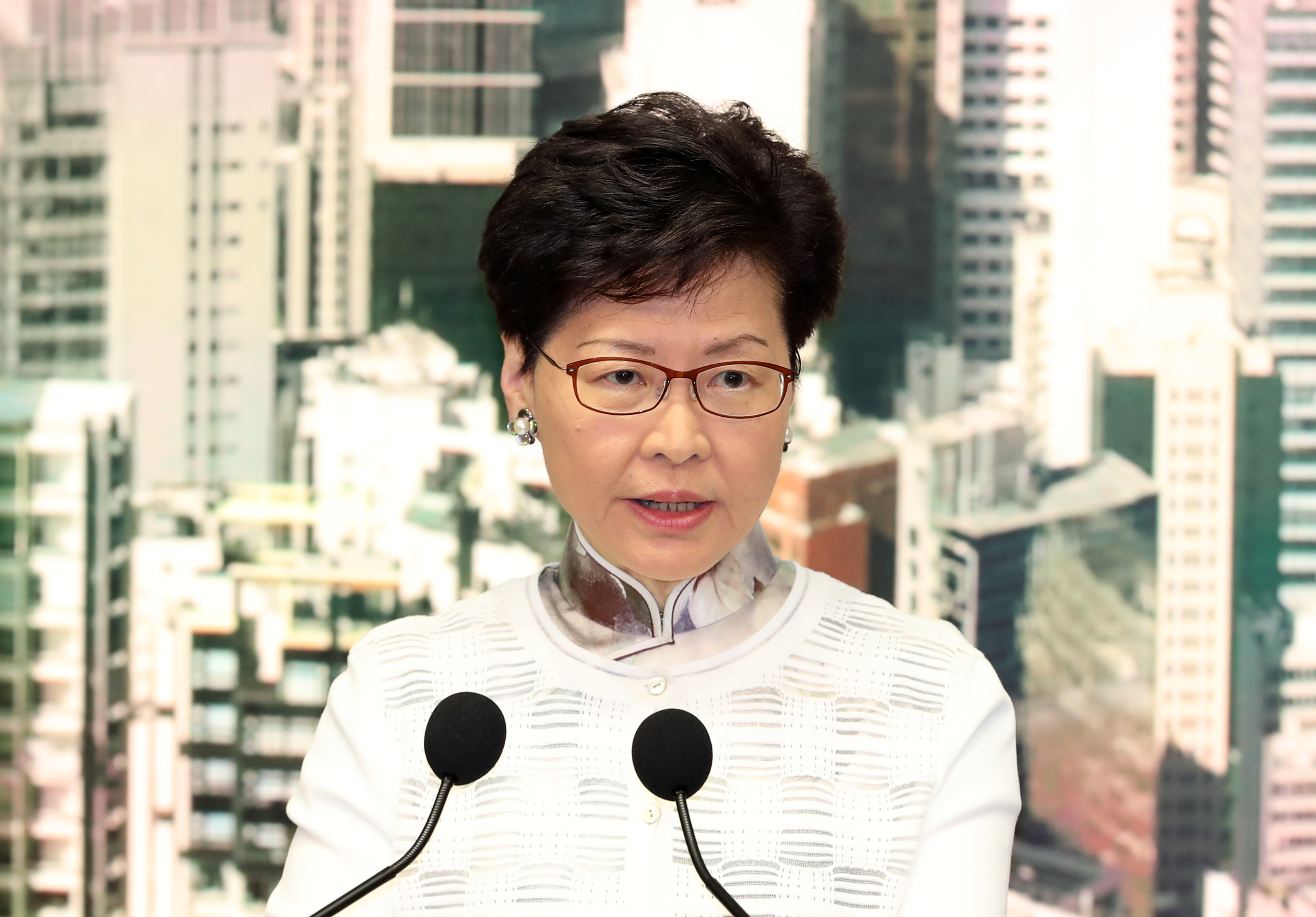 香港特区政府决定暂缓修订《逃犯条例》工作