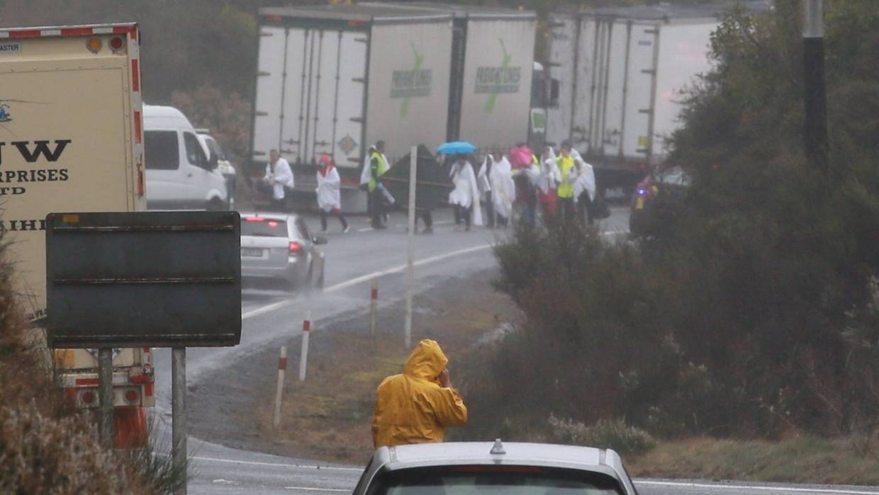 北岛罗托鲁瓦巴士翻车，5人死亡，车上乘客为中国游客