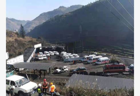 贵州省安龙县发生煤矿事故致14人死亡2人被困 救援正在进行