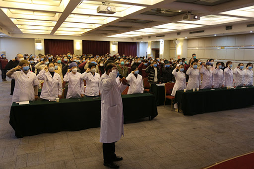 中国已有30支医疗队共4130人驰援湖北防控疫情