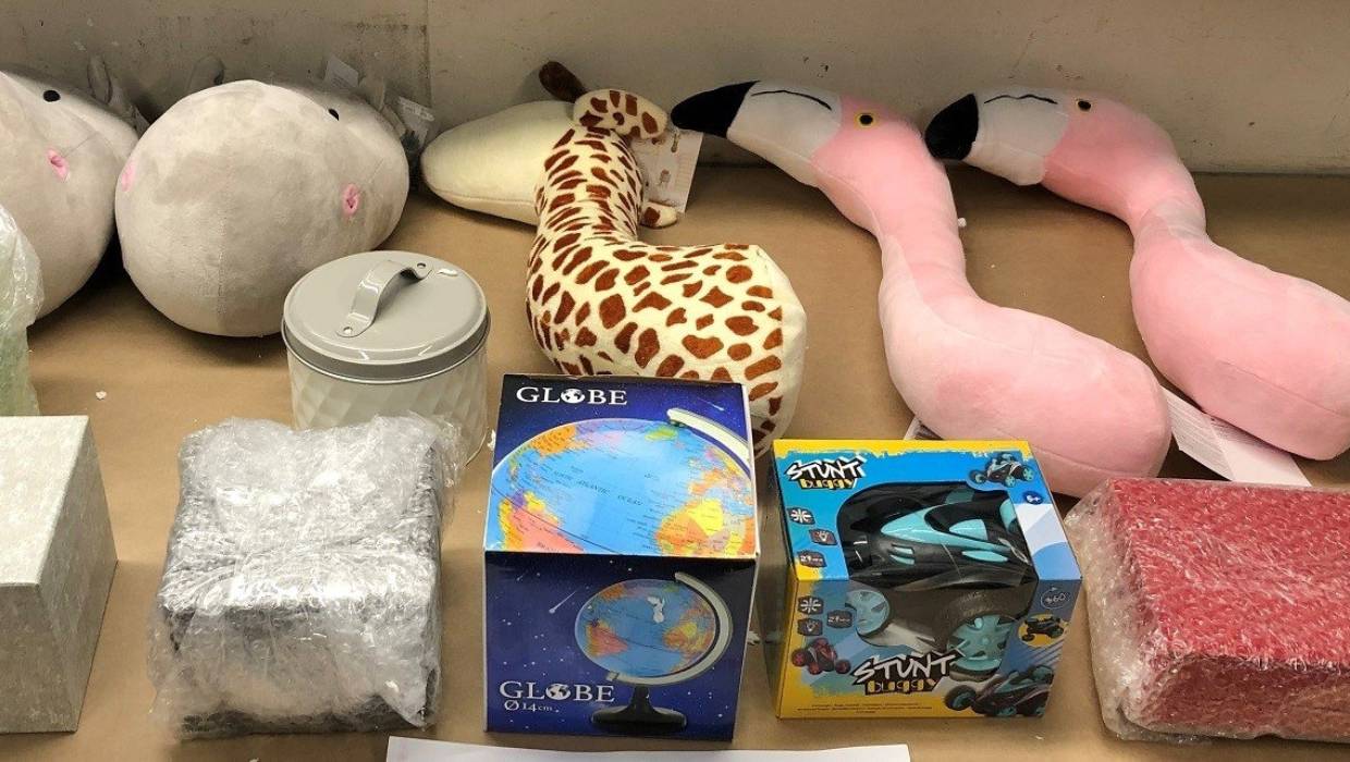 华人男子走私毒品被捕 50多公斤毒品藏匿于玩具中