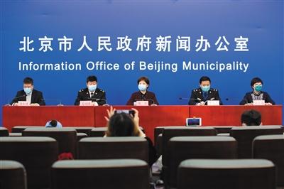 严防疫情输入 中国多地入境人员需集中隔离14天