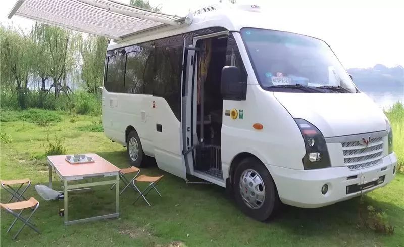 疫情形势向好提振旅游业 自驾房车游成新选择
