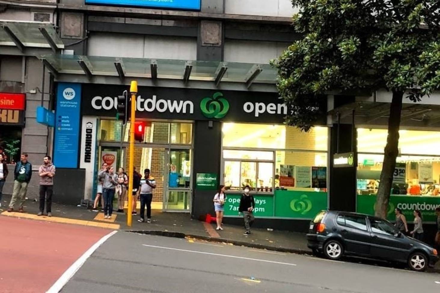 奥克兰市中心超市紧急关闭 曾有确诊顾客光顾