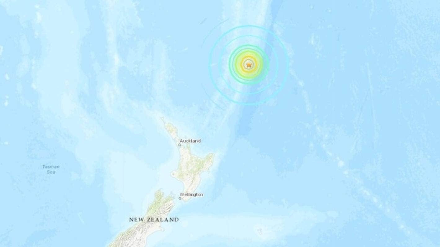 最新：地震引发的最大海浪已通过，海啸预警降级