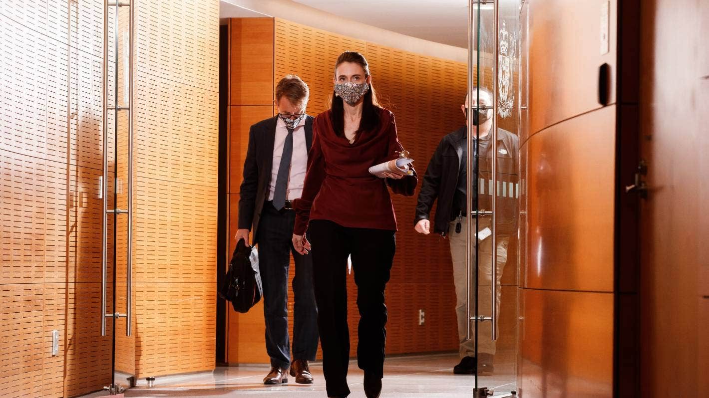 关注！下午三点政府将宣布疫警级别调整决定