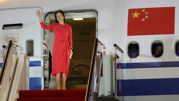 孟晚舟顺利回到祖国