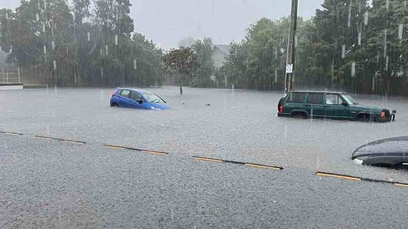 恶劣天气袭击北岛，强降雨致奥克兰、北地积水严重