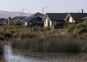 林肯再建1700栋房屋？居民激烈反对