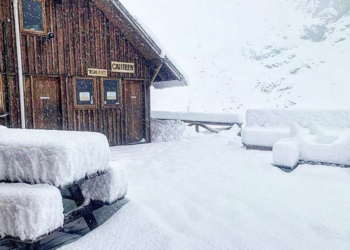 皇后镇滑雪场迎来今冬第一场雪,Mt Hutt今天未如期开放