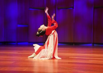 中国舞、芭蕾舞、尤克里里弹唱，Pharos NZ精彩呈现