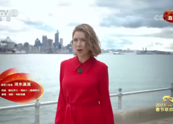 你知道吗？登上央视春晚的新西兰女歌手来自基督城！