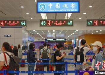 出境团队游恢复 中国游客为世界经济增添新活力