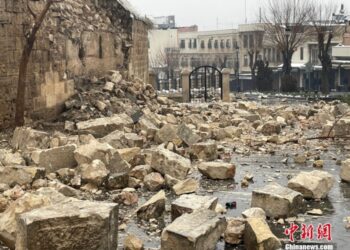 两次7.8级强震，数千人死亡！威力相当于130颗原子弹爆炸！