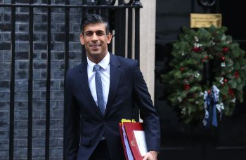 英国首相：让英国摆脱“反数学”心态将促进经济增长